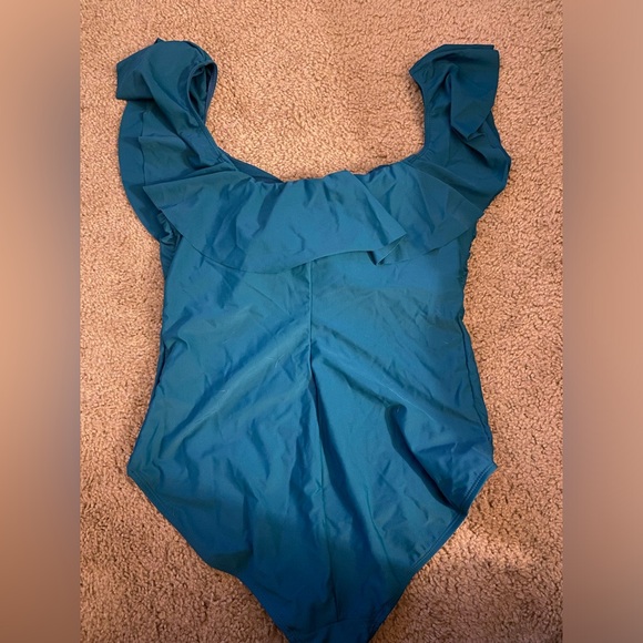 Teal one piece swimsuit with scalloped flutter neckline. Size 16-18 - Picture 4 of 5